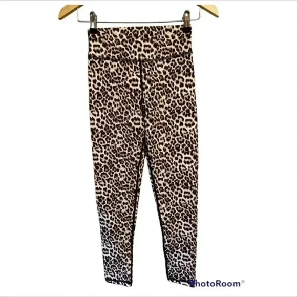 Zyia Womens Brown Leapoard Print Scrunchy Bottom Leggings - Picture 1 of 6